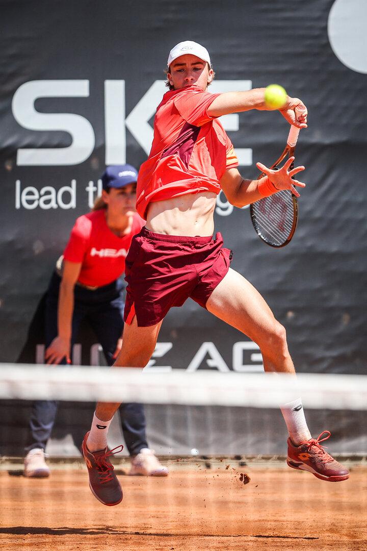 Lukas Neumayer