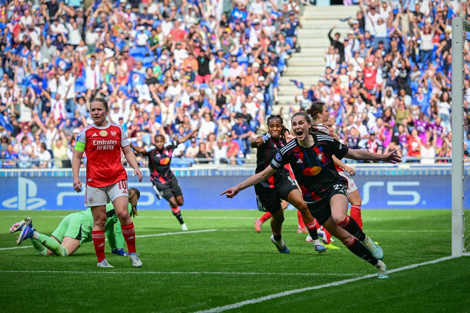 FBL-EUR-C1-WOMEN-LYONNES-ARSENAL