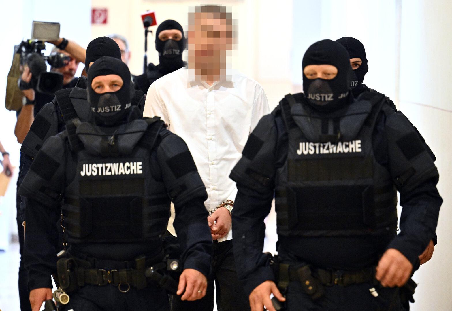 NIEDERÖSTERREICH: PROZESS WEGEN TERRORISTISCHER VEREINIGUNG UND KRIMINELLER ORGANISATION GEGEN 18-JÄHRIGEN LUCA K.
