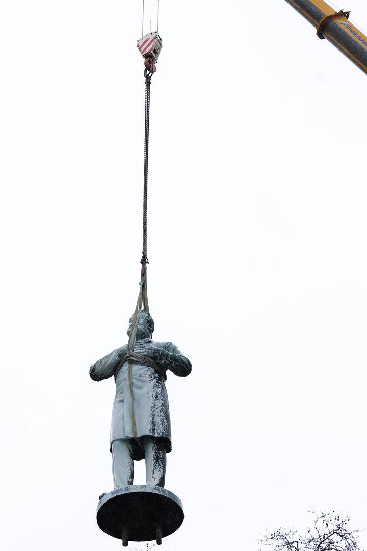 Lueger-Statue auch in Werkstatt nicht vor Angriff sicher