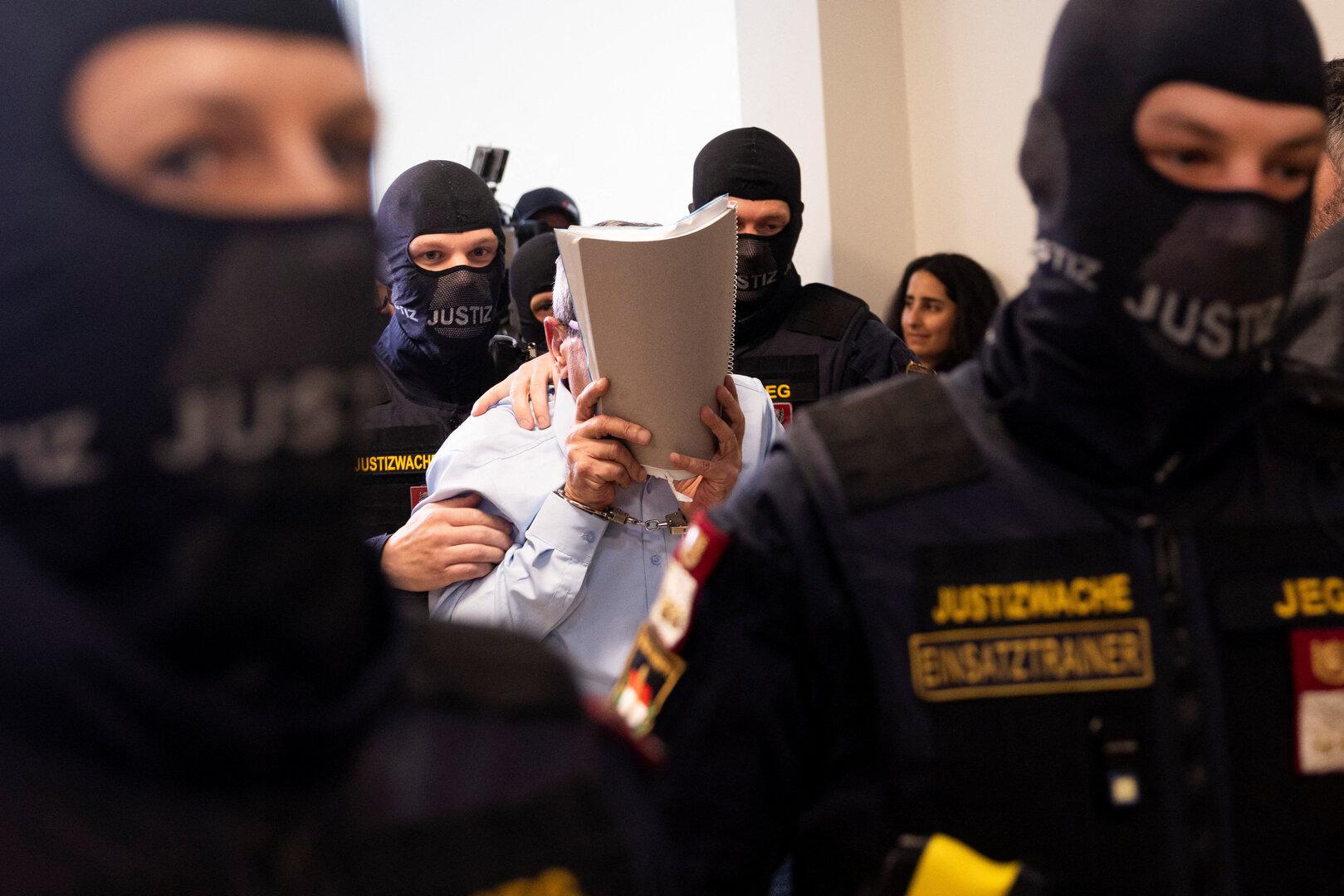 Folter-Prozess in Wien: Der „fliegende Teppich“ von Rakka