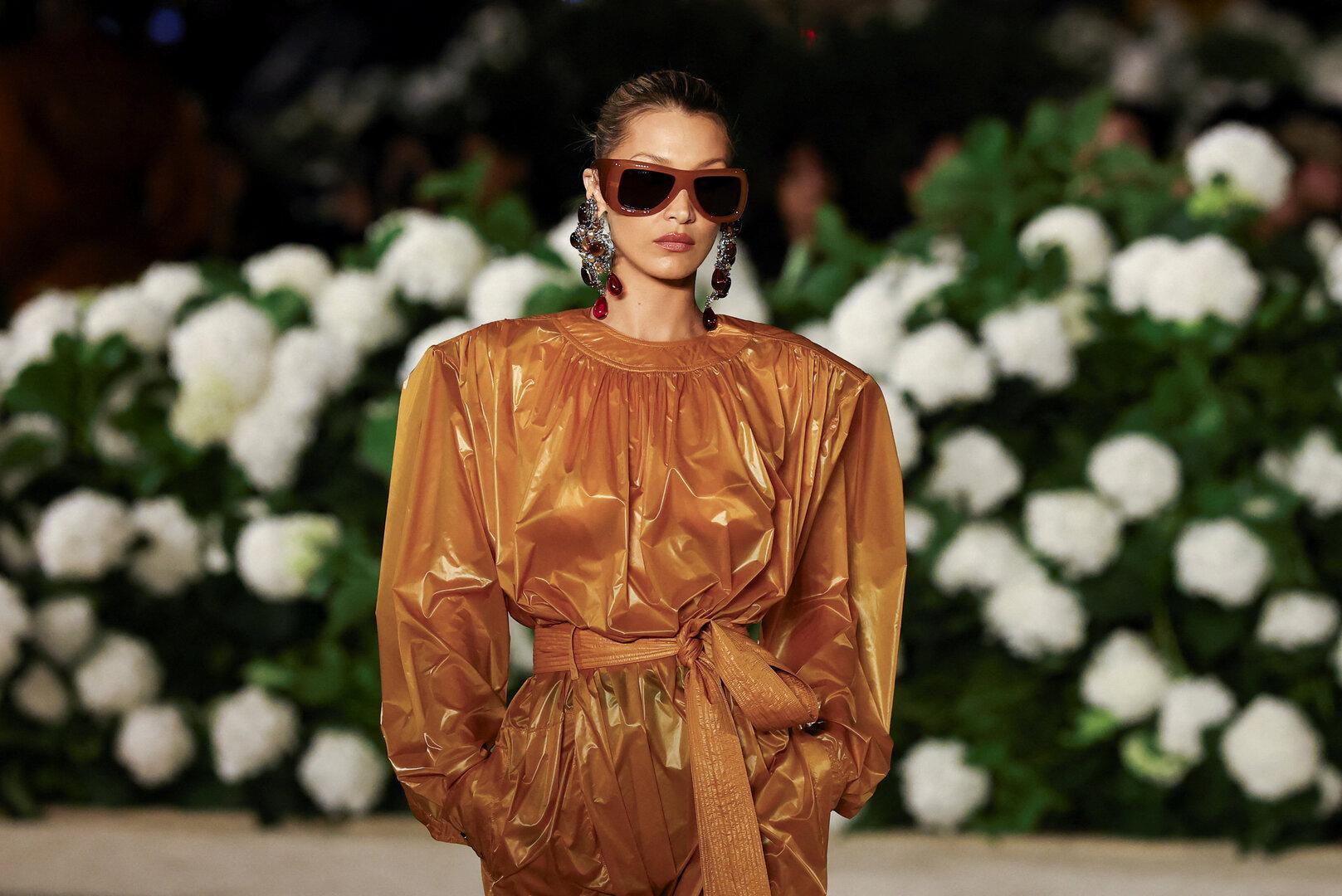 Saint Laurent & Co: Wie die Trendbrille für diesen Sommer au
