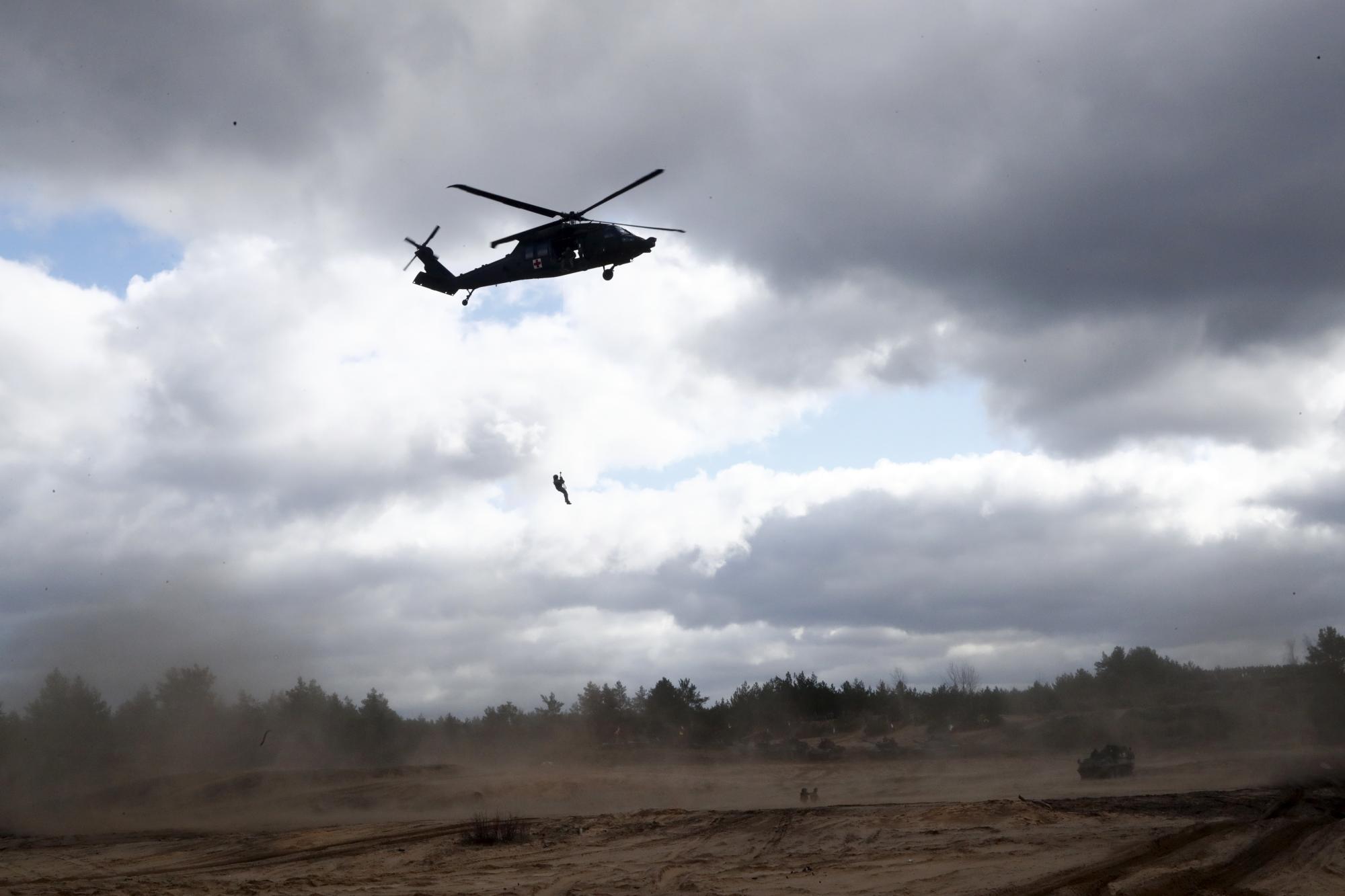 Absturz mit Militärhubschrauber kostet 3 Soldaten das Leben