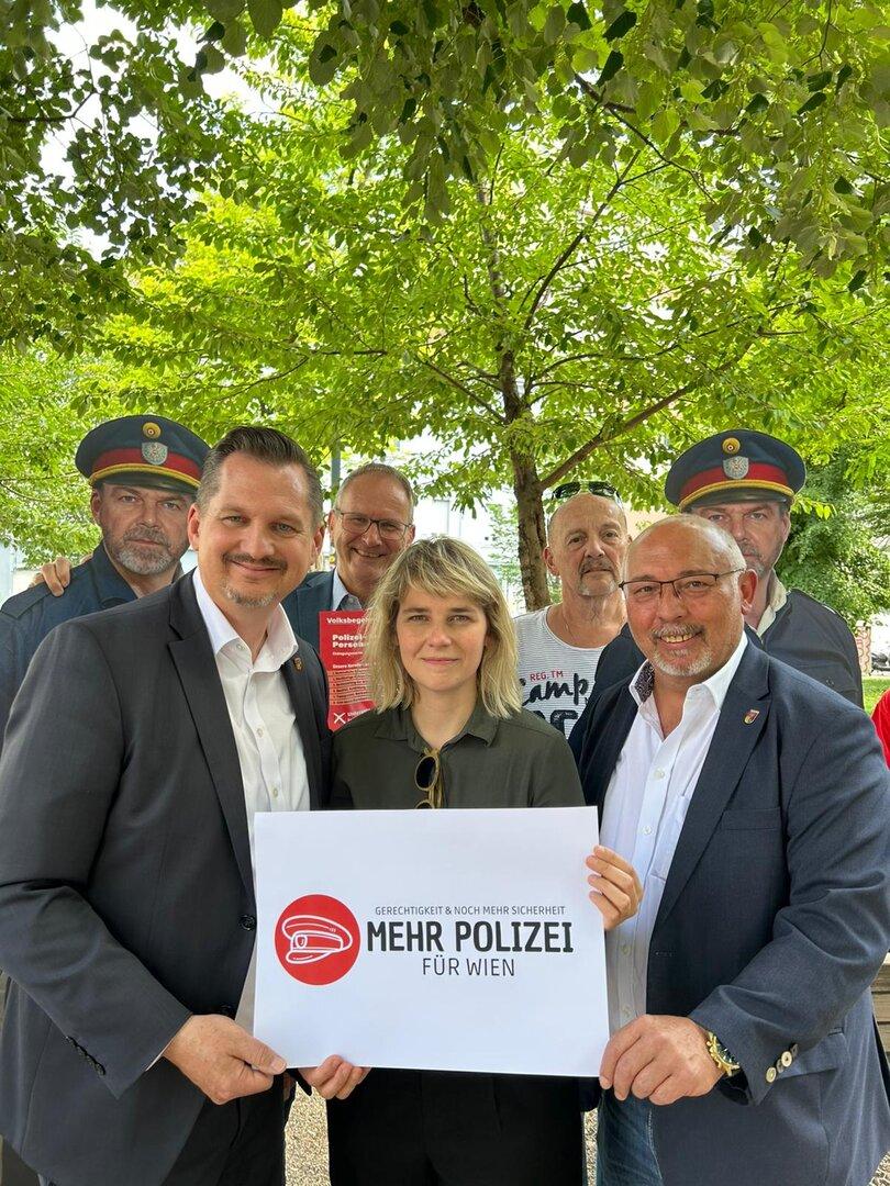 Weil Polizei fehlt: Drei Bezirke machen Druck