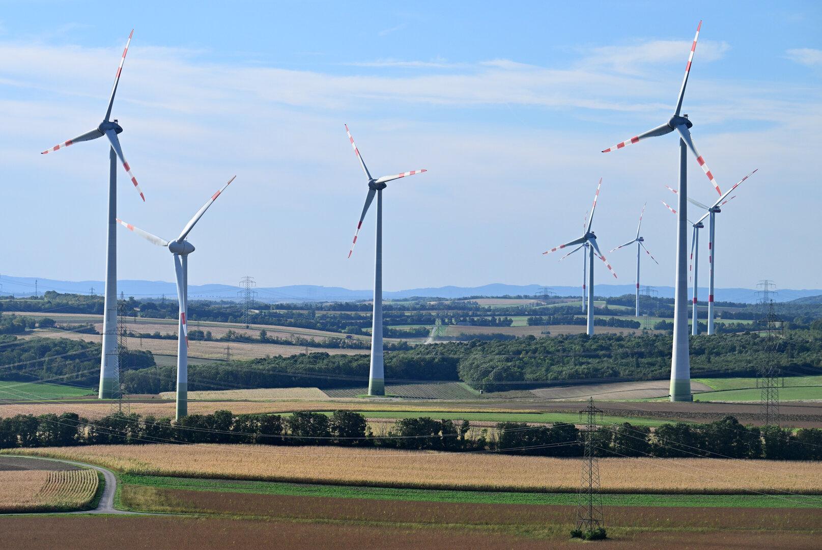 Zehn neue Windräder: Land genehmigt Ausbau von zwei Windparks