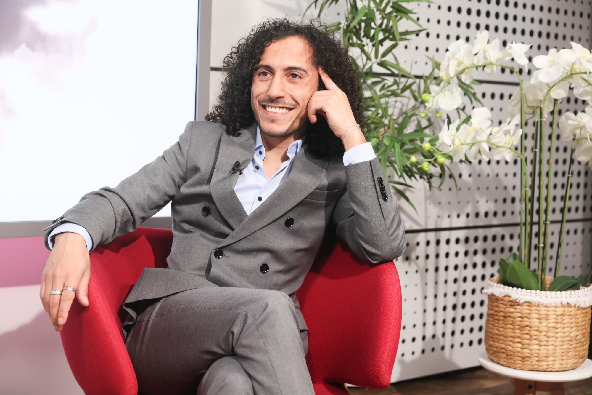 Autor und Ex-"Dancing Star" Omar Khir Alanam wird wieder Pap