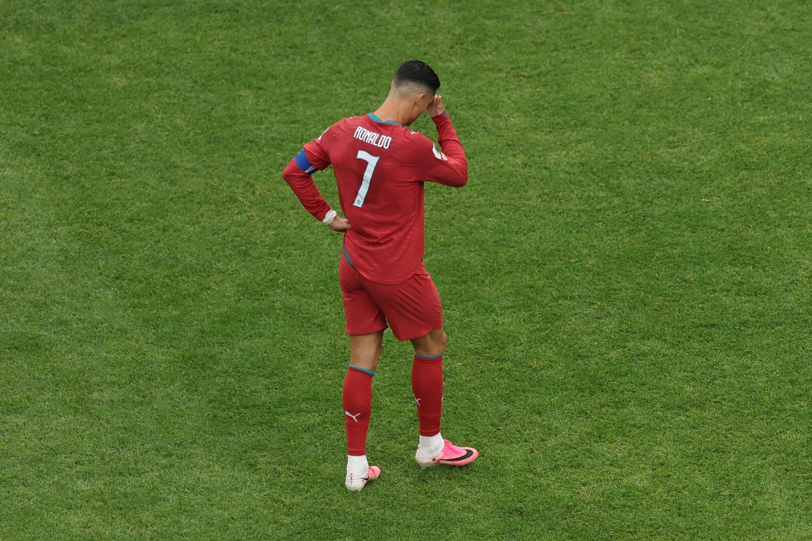 Cristiano Ronaldo alleine auf dem Platz