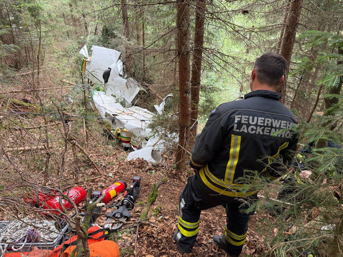 2 Tote bei Flugzeugabsturz in NÖ: Wie ein Mädchen (15) überlebte